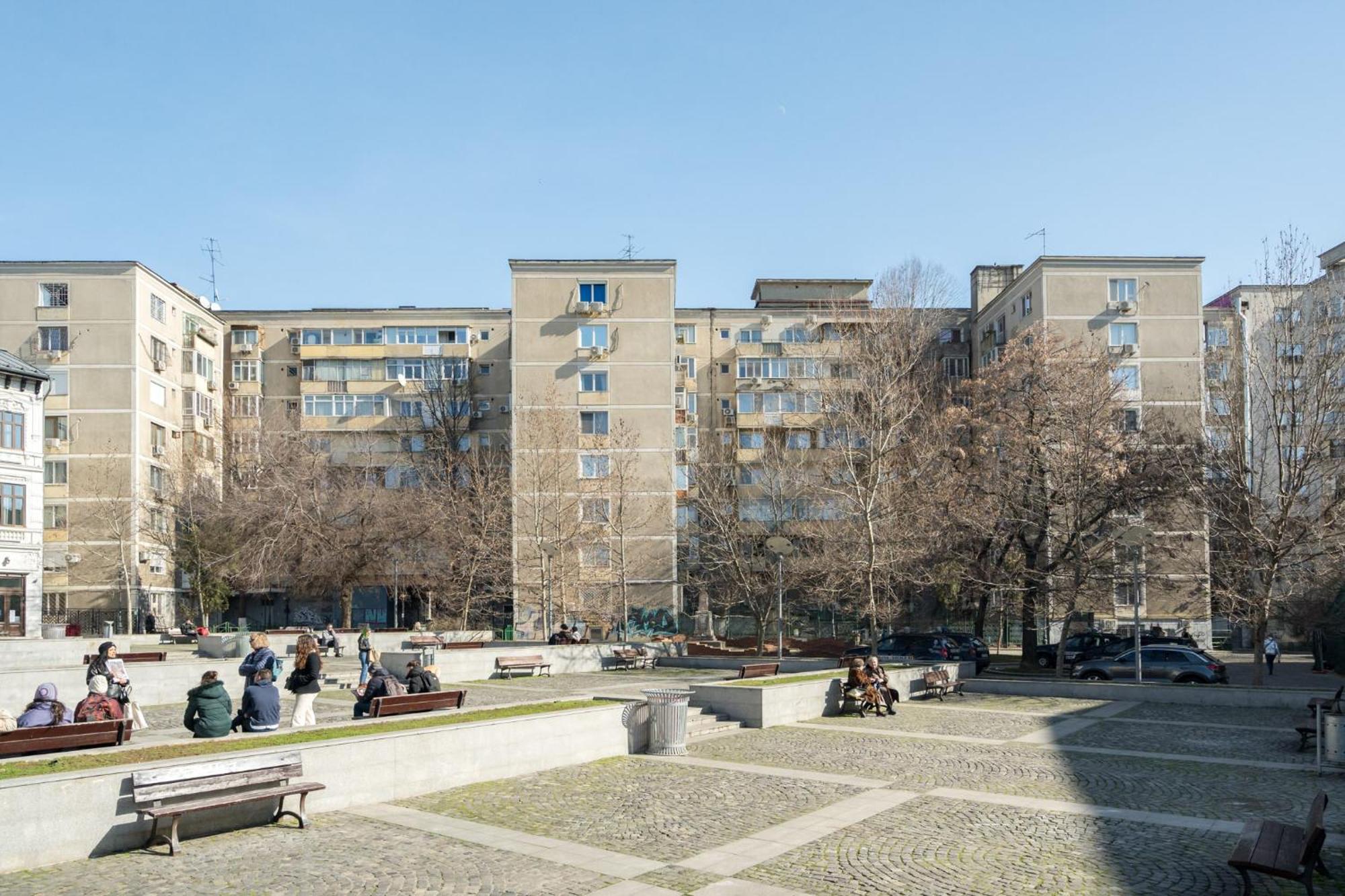 Central Aesthetic Apartment Bucarest Esterno foto